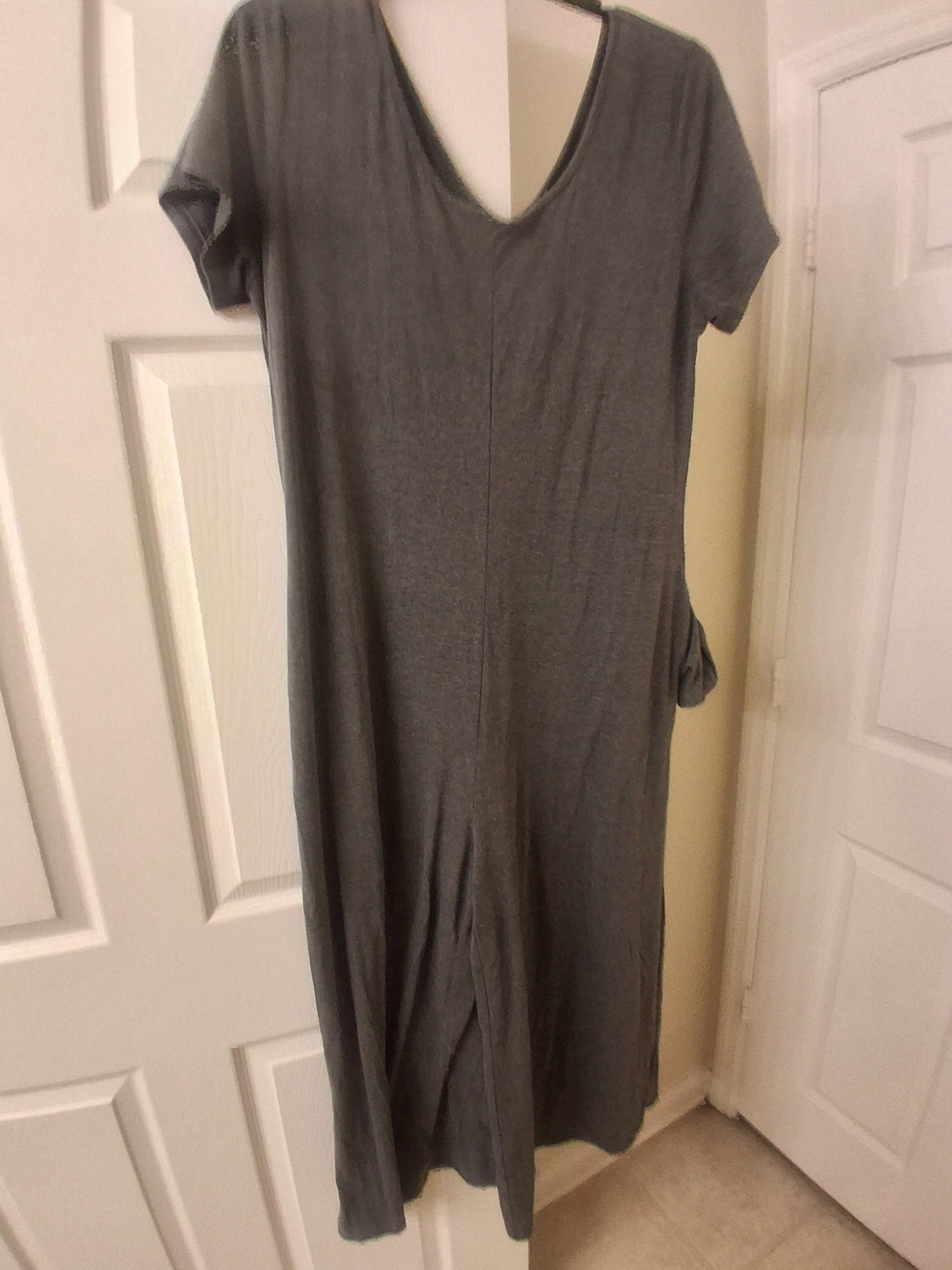 Women's Gray V-Neck Casual Dress